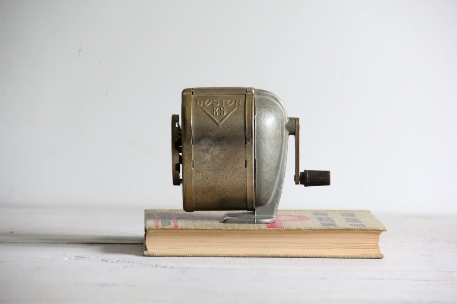 vintage / old school pencil sharpener