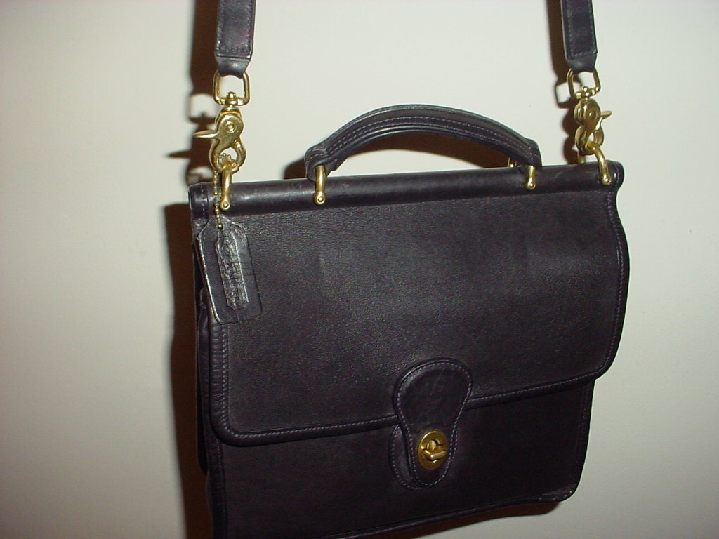 Vintage Coach black leather Willis tote bag. by trunkofjewels