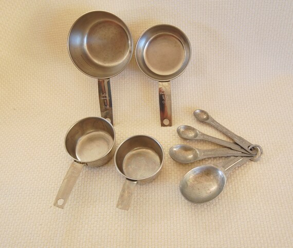 cups Set vintage Measuring and of spoons Foley Metal  Measuring measuring and Metal Vintage Cups Spoons