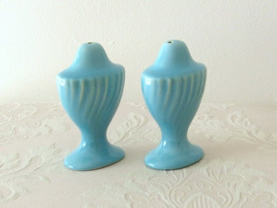 Turquoise Salt and Pepper Shakers ca. 1930, 1940 - Franciscanware Coronado Swirl