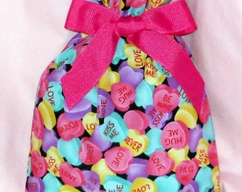 Candy Conversation Hearts Small Fabric Gift Bag - Valentines Day, Love, Forever, Be Mine, Kiss Me, Hug Me, Pink, Blue, Purple, Yellow, Black