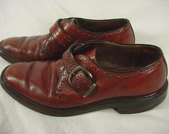 SALE was 74.00. Mens Dress Shoes. vintage Monk Straps. Burgundy Leather Monk Strap Shoes, WIngtips. Oxfords. Mod Shoes. US size 8 D 8D