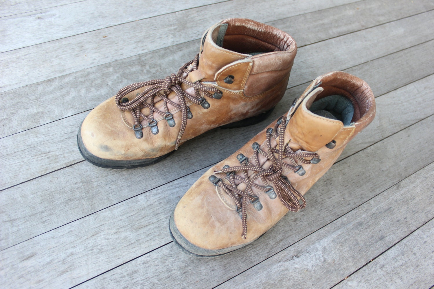 vintage 1980's Scarpa Asolo TV hiking boots. All leather