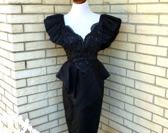 1980s Black Prom Dress Plunging Neckline Fit and Flare Nipped Waist Karen Okada Climax Womens Vintage Medium