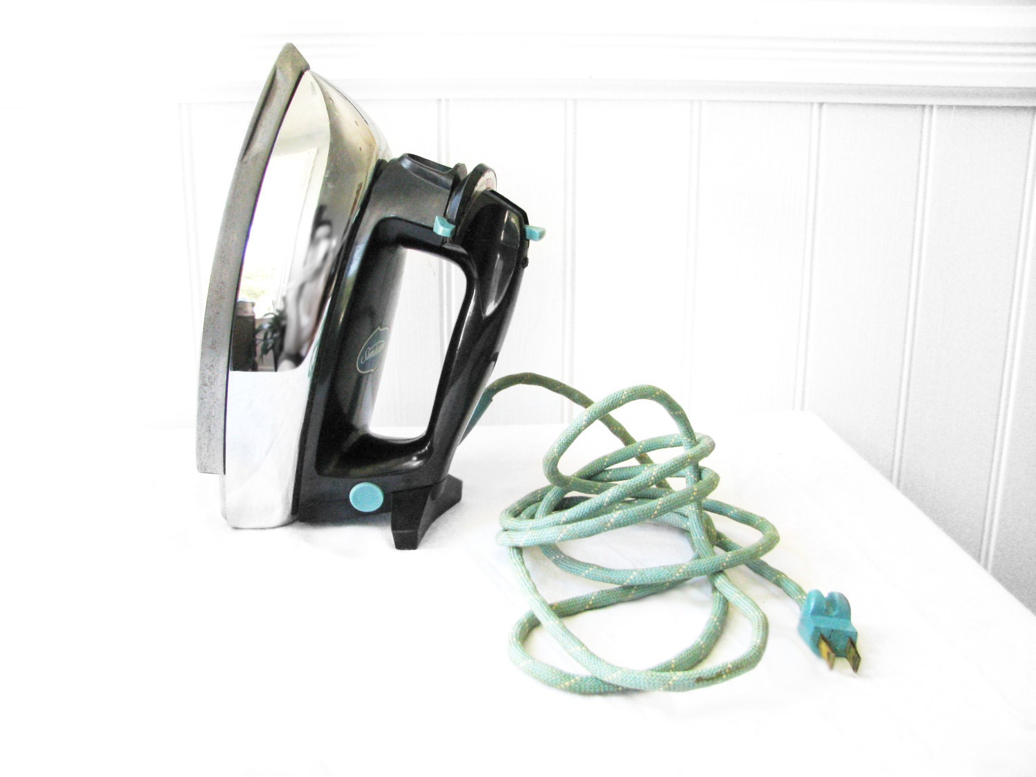 1950s Iron Sunbeam Steam Ironmaster by VintageRetroDesign on Etsy