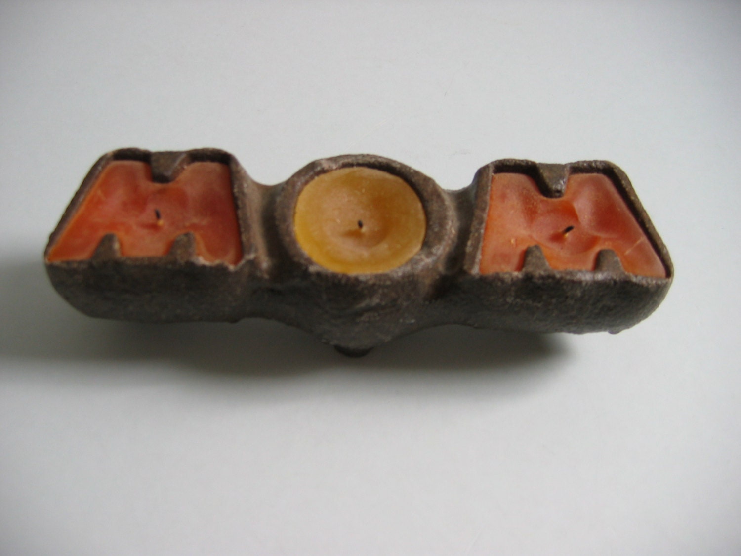 Groovy Sand Candle. MOM or WOW. Vintage 60's by TheGrooveVintage