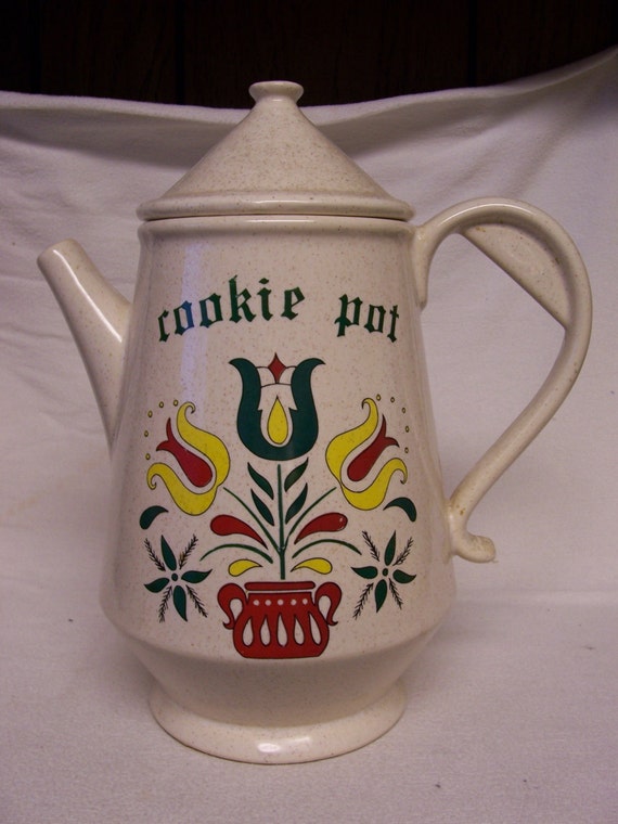 Scandinavian Cookie Jar by McCoy Coffee Pot by FabVintageEstates