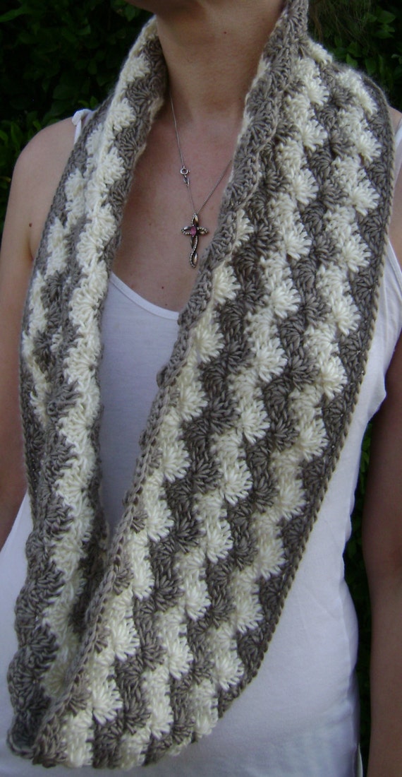 Crochet Pattern - Crochet Cowl Pattern - Shell Ripple - PDF Pattern from Rebe...