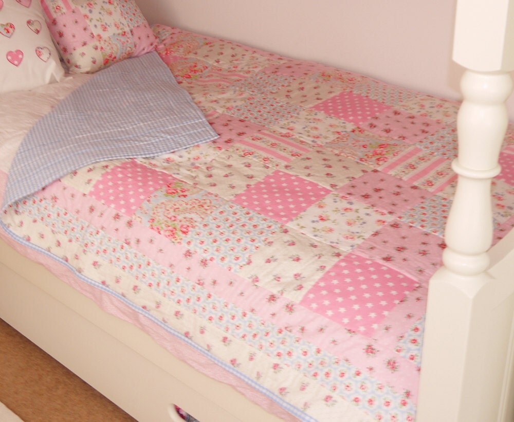 handmade-patchwork-quilt-single-bed-size-cath-kidston-fabric