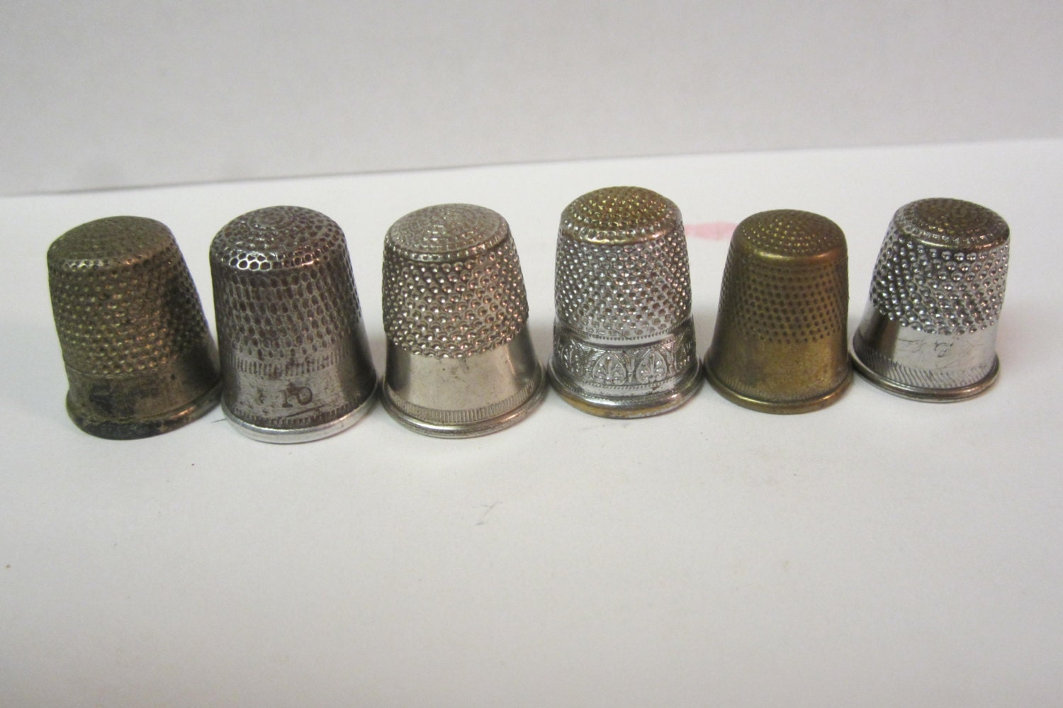 Set of 6 Vintage Thimbles Vintage Thimbles Sewing by theemae74