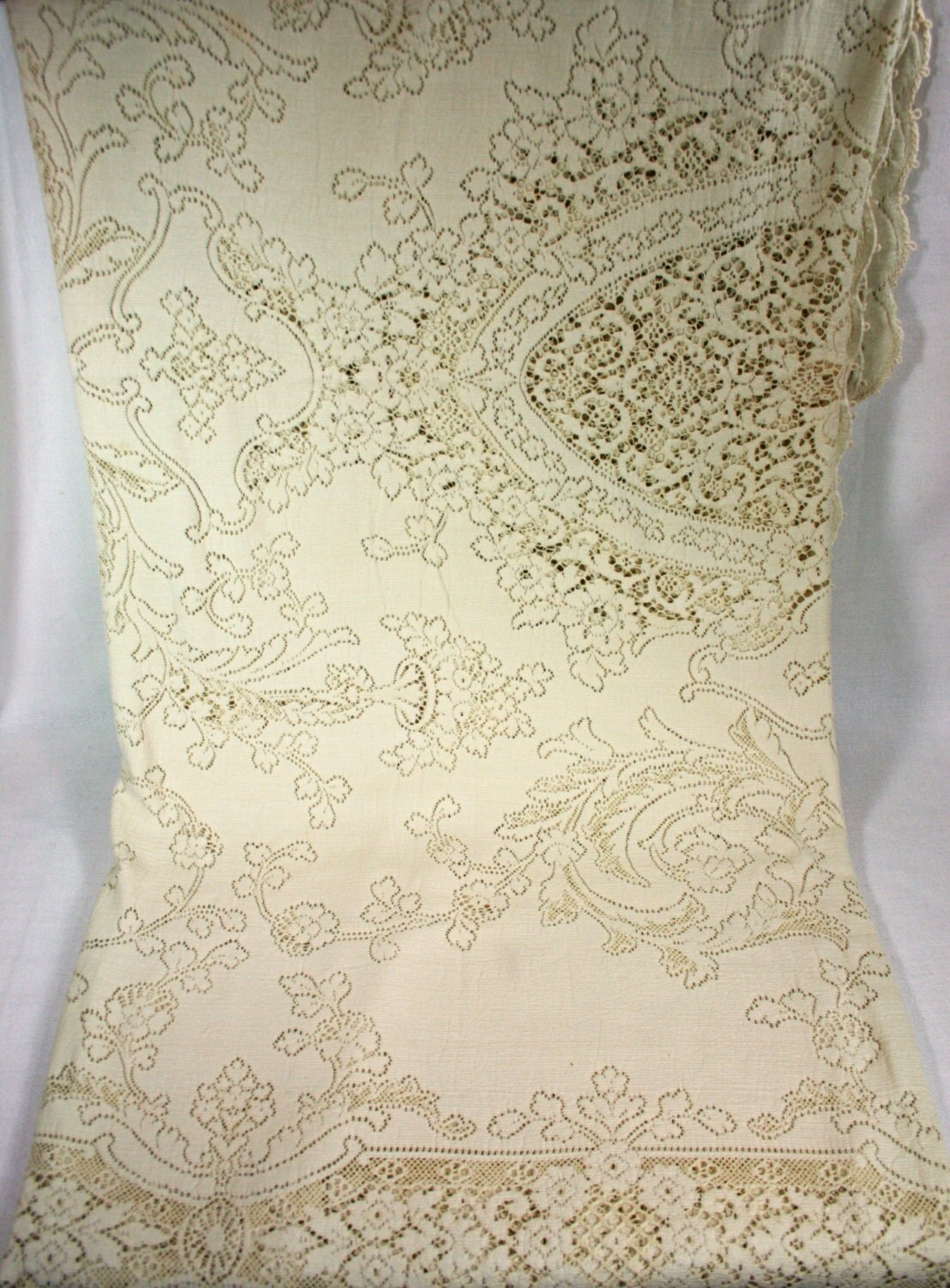 Vintage Antique Quaker Dinner Cloth Lace Tablecloth No.5130