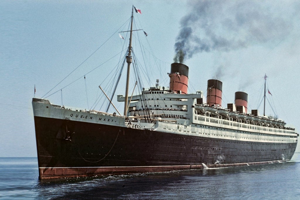 Queen Mary Luxury Liner 1952 in New York Vintage Image from