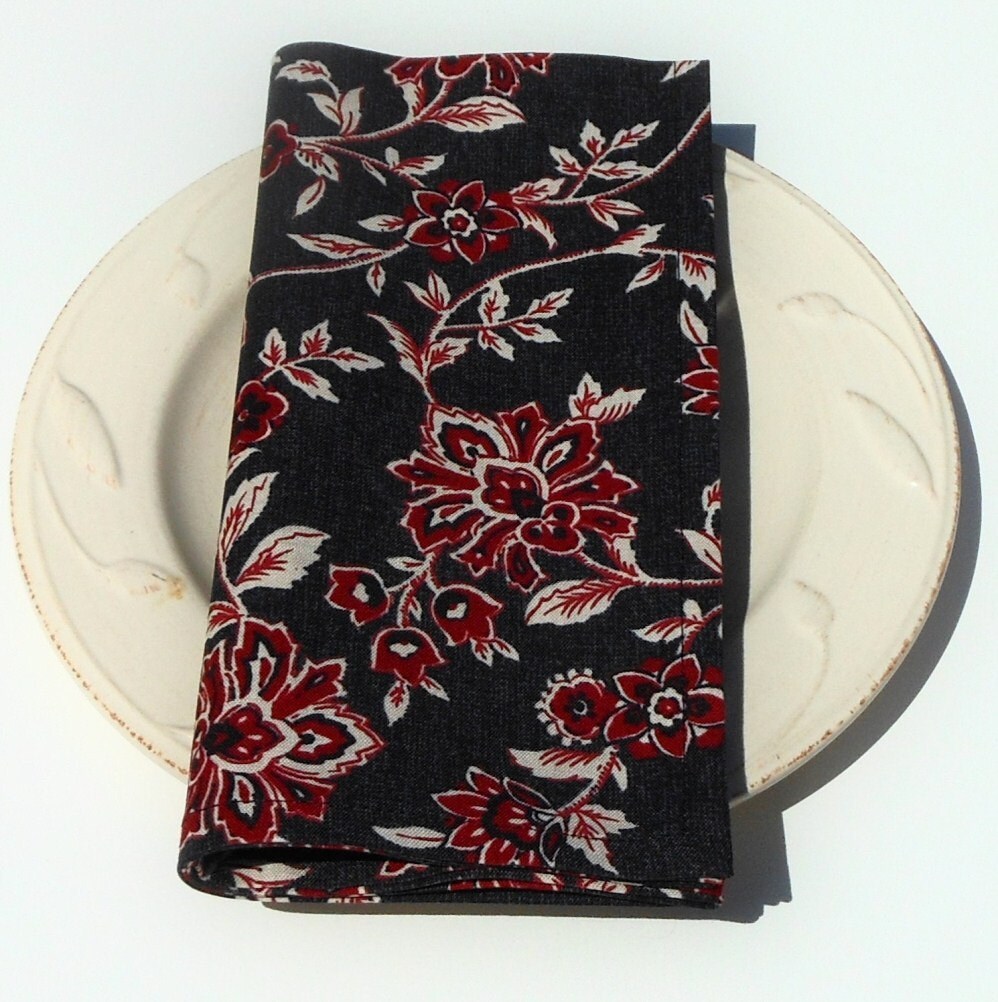 Jacobean Floral Napkins//Black Red White Cloth Napkins//Set