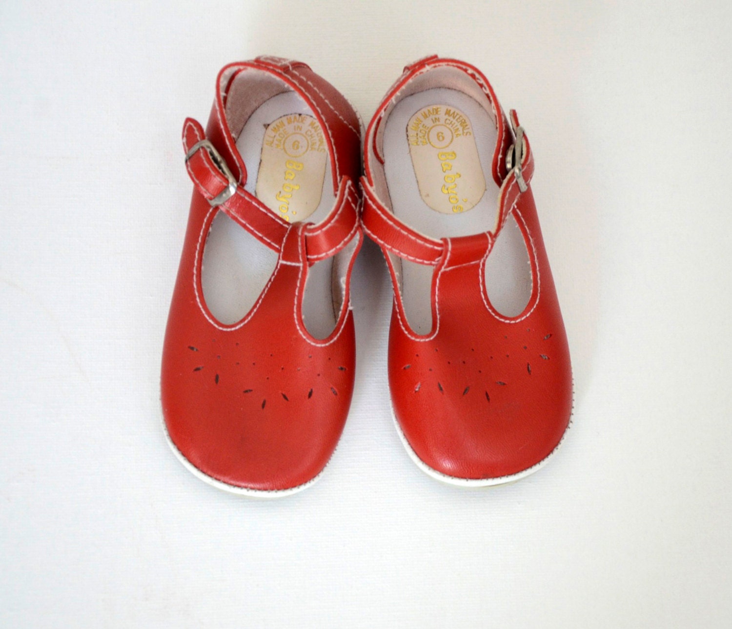 Vintage baby/toddler red mary jane shoes size 6