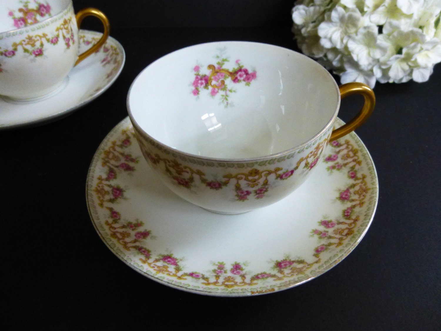 T&V Limoges set of 2 Tea Cup and Saucer c 19071919