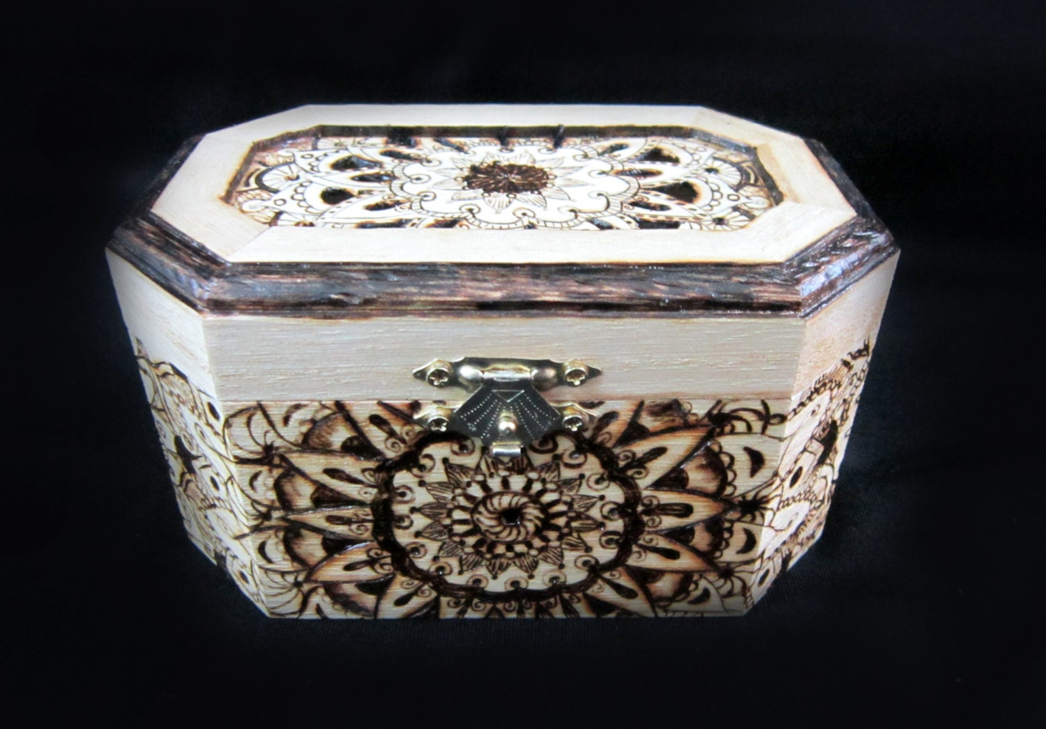 Mandala Box by tuffjulz on Etsy
