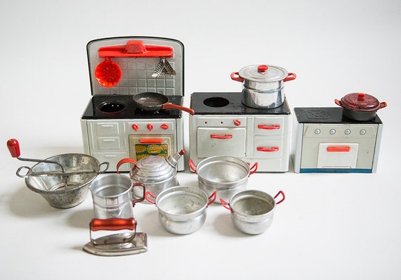  Vintage  metal miniature toy kitchen  set  with accessories