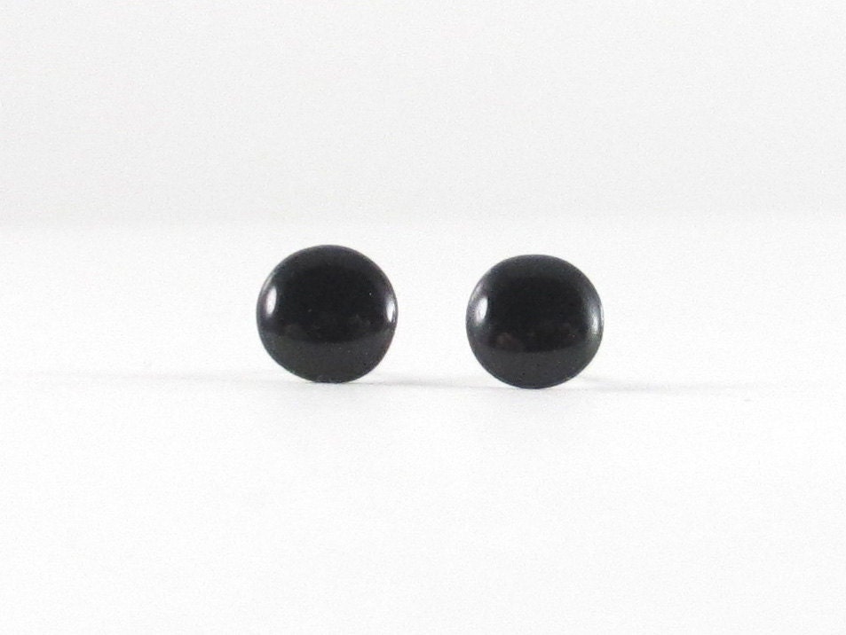 black stud earrings