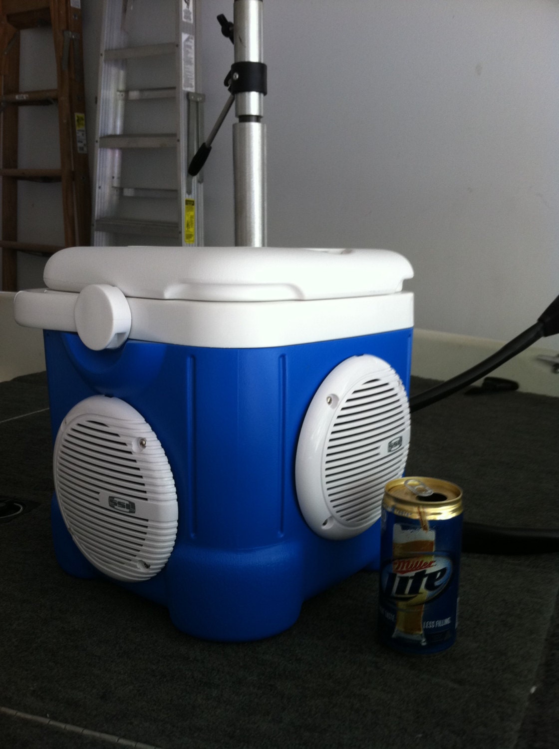 Cooler stereo Ice chest stereo Beach Radio Louisiana