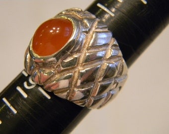 Fashion Fansy Elegant Timeless Sterling 925 Silver Unique Lined Band WIth Caramel Colored Stone Ring Size 8.25, 13.6 Grams #4455