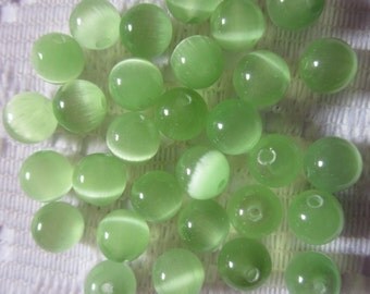 25 Mint Green Cats Eye Fiber Optic Glass Beads 6mm