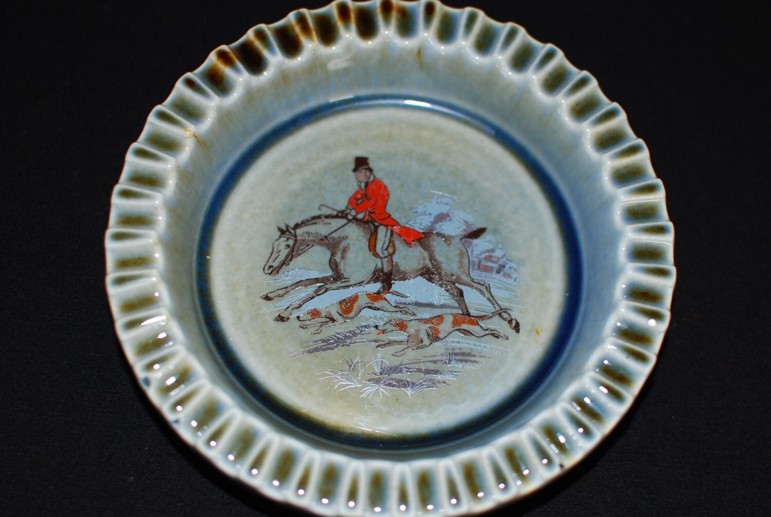 Vintage WADE Co Armagh Irish Porcelain Ashtray or Dish. Fox