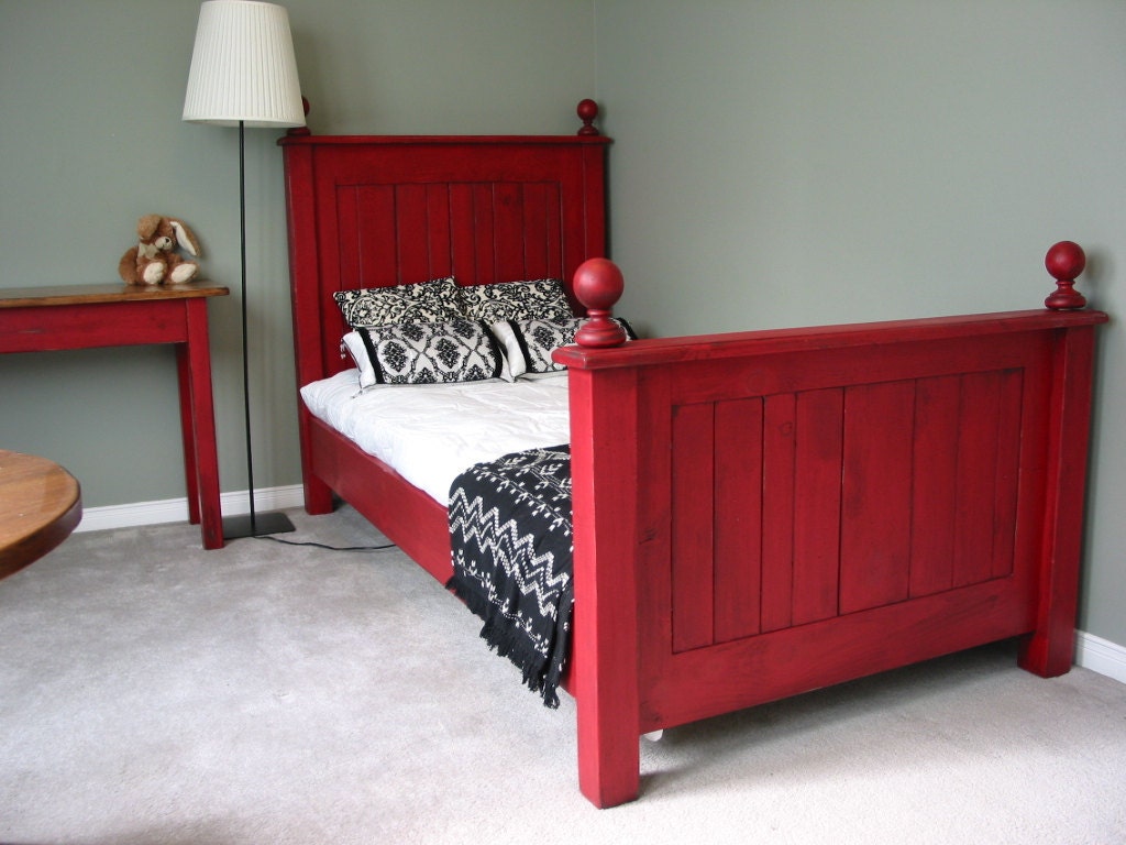 Twin Size Bed / Cottage Chic Bed / Rustic Bedroom Set / Bead