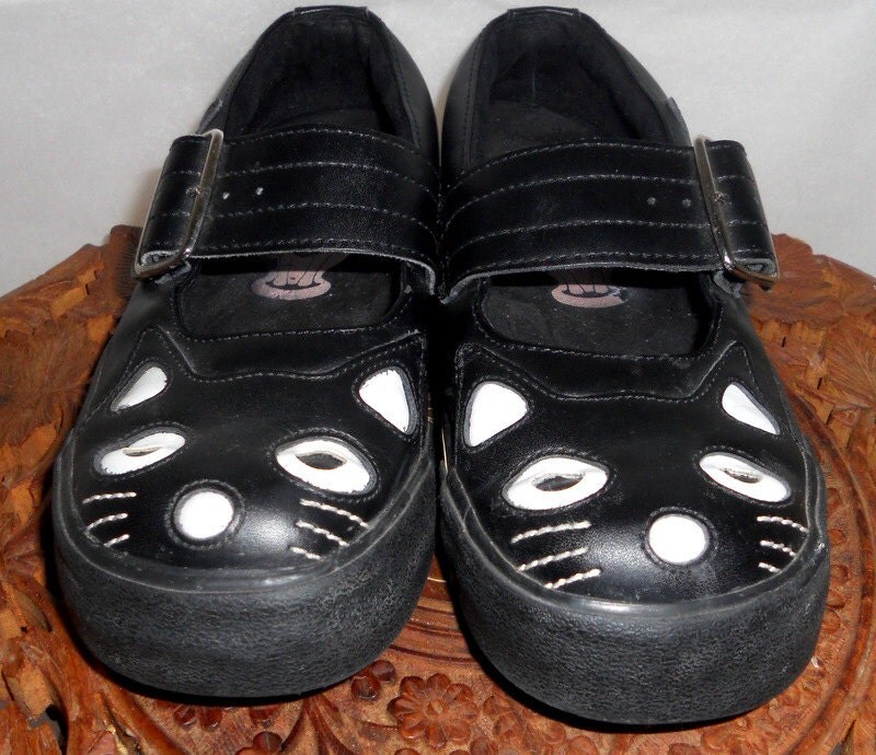 kitty mary janes
