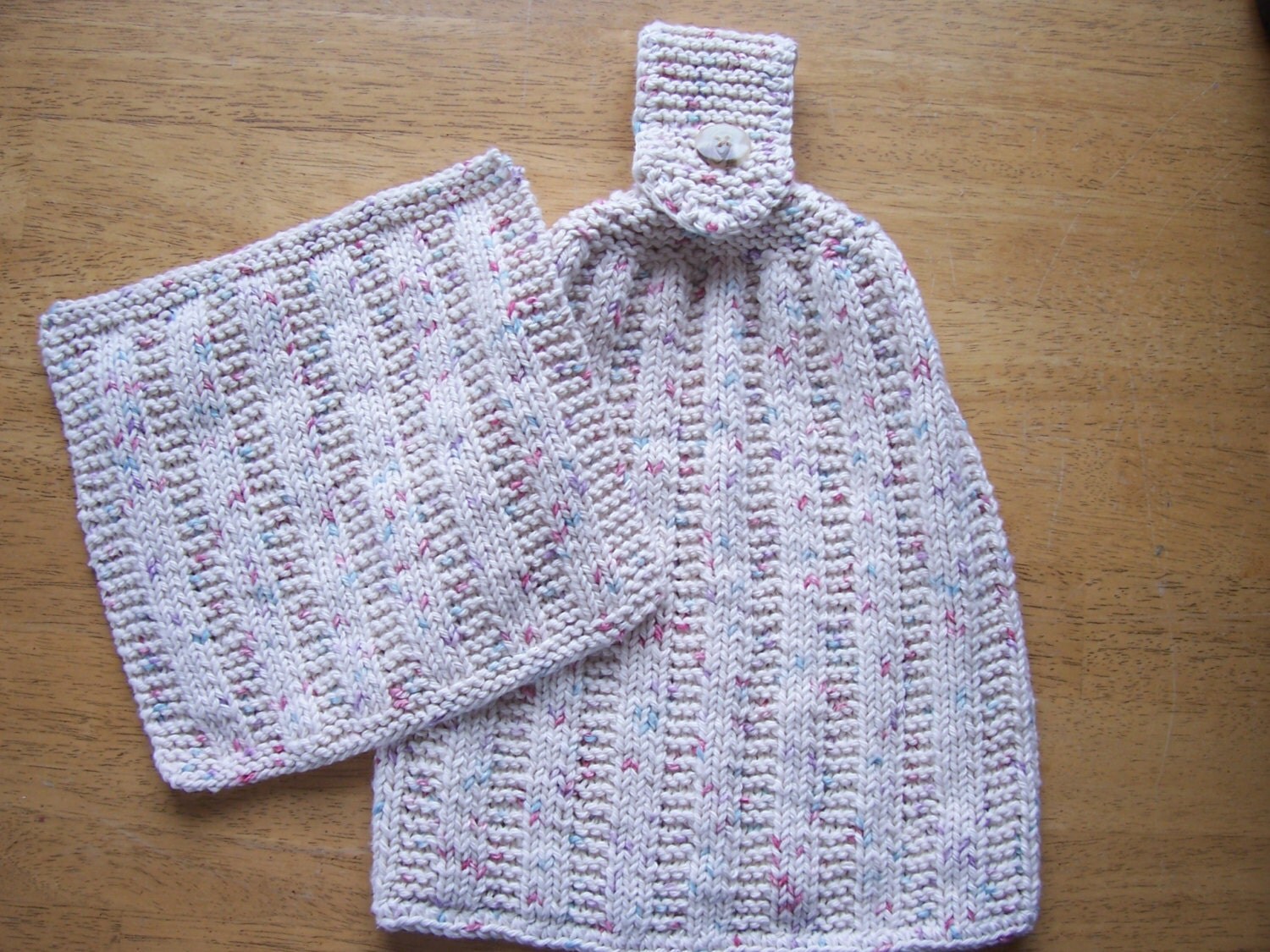 Knit hanging towel and dish cloth
