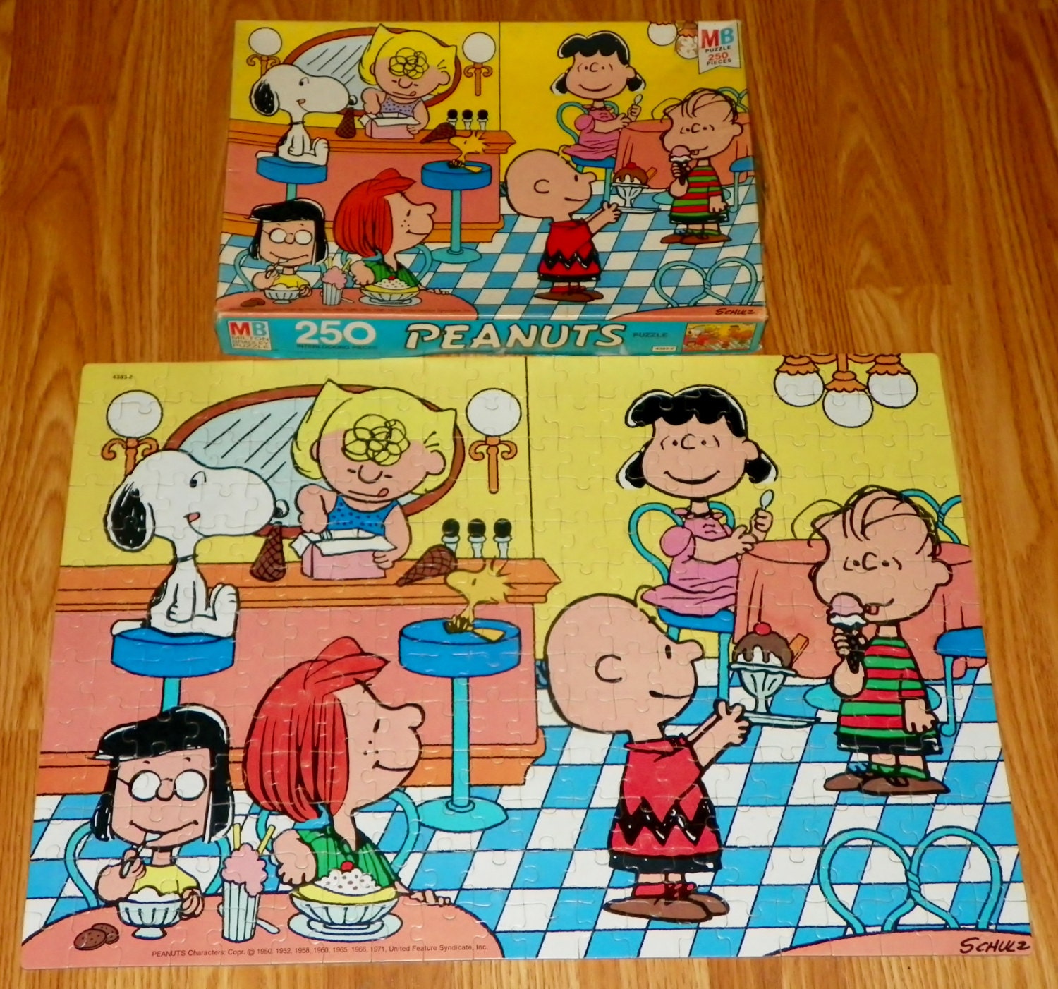 PEANUTS 250 Piece Jigsaw Puzzle 1976 Snoopy Linus Lucy Sally