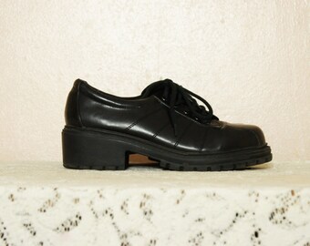 90s Grunge Black Chunky Shoes Size 6 MUDD by WhiteWaveVintage