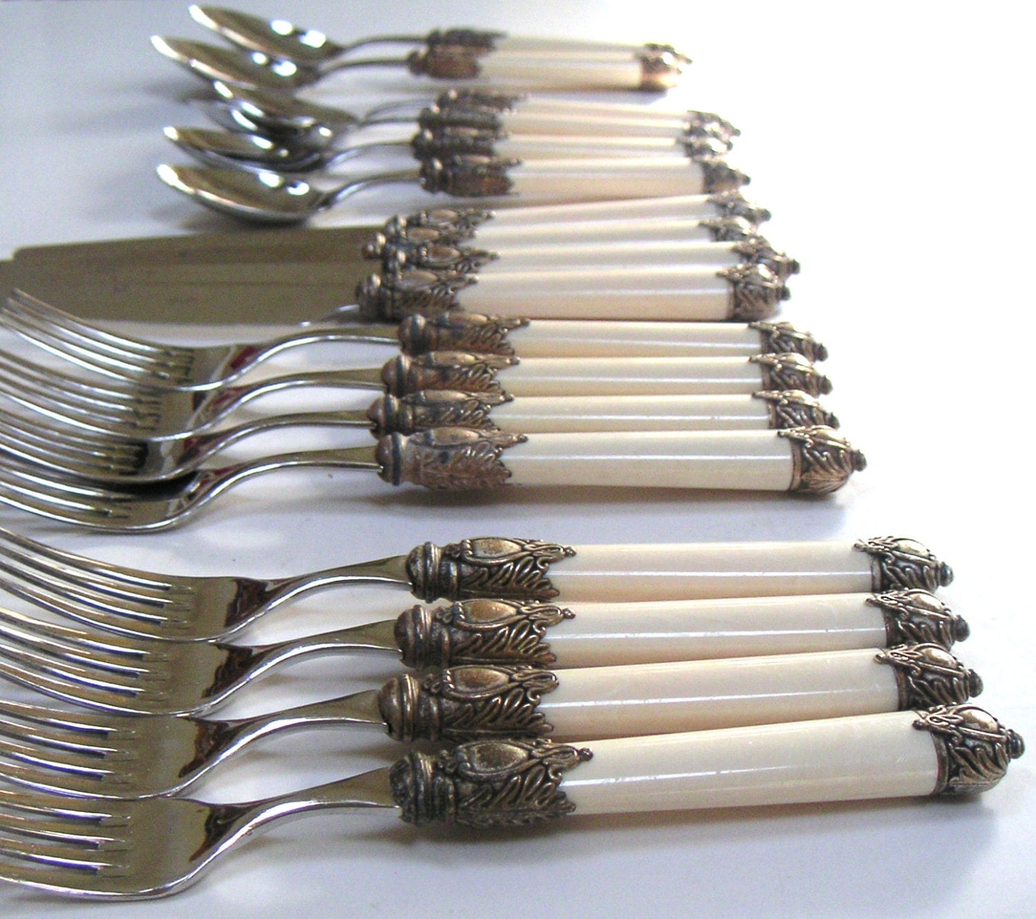 Vintage Flatware Bugatti Oxford Ivory Stainless Acrylic.