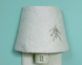 White Night Light with Natural Fibers and Evergreen Needles