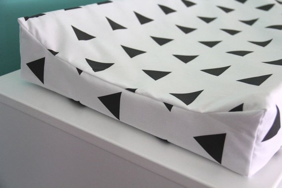 black triangles contoured changing pad cover