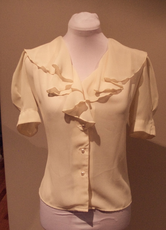 Repro Pale Lemon Blouse made from 30s Pattern