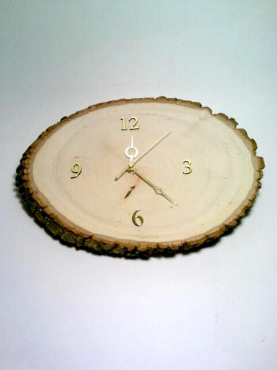 Items similar to Clock, Log Slice Clock, Rustic Clock, Primitive Clock