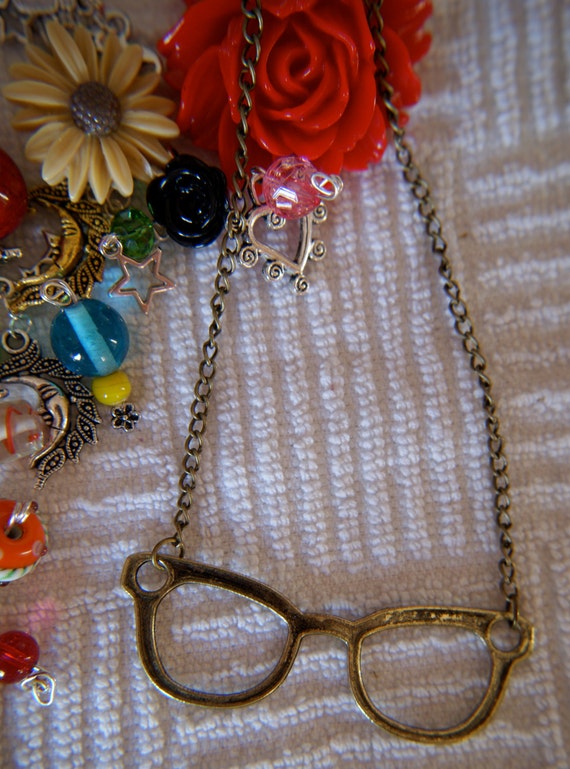 Items similar to Vintage Style Eyeglasses Pendant Necklace on Etsy