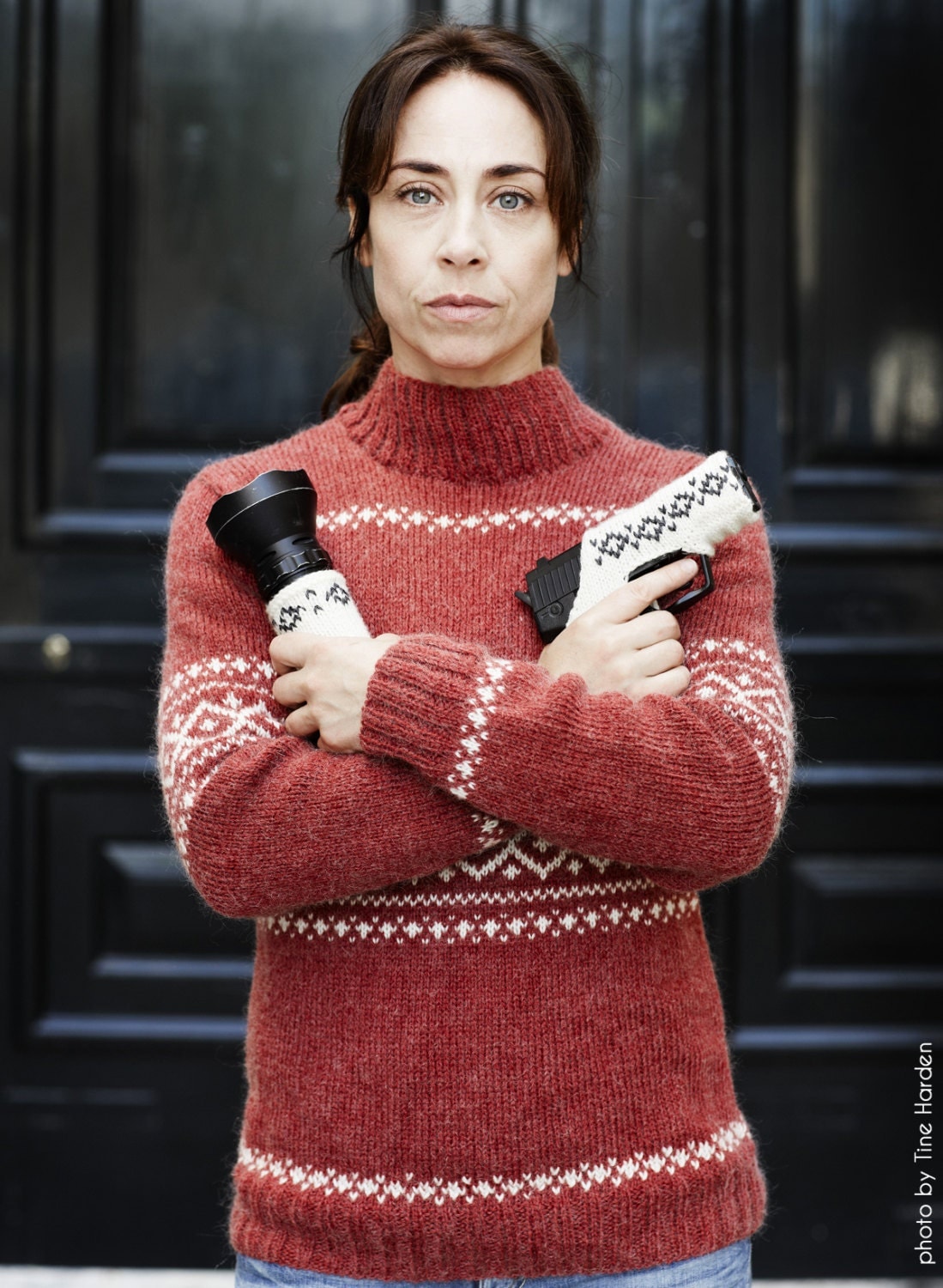Strawberries & Crime - a knitting pattern inspired by The Killing (Forbry...