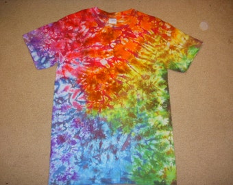 S tie dye t-shirt blue star design small