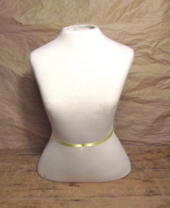 Wonderful Female Table Top Mannequin Dress Form Torso for