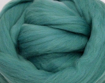 4 oz. Merino Wool Top - Green Tea - Ships Free