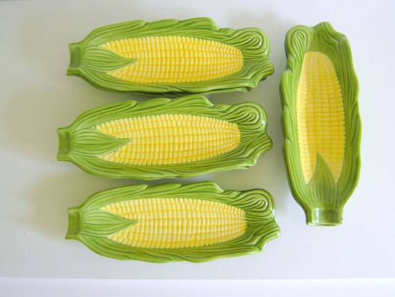 Vintage Corn Cob Plates Seven Corn on the Cob Plates