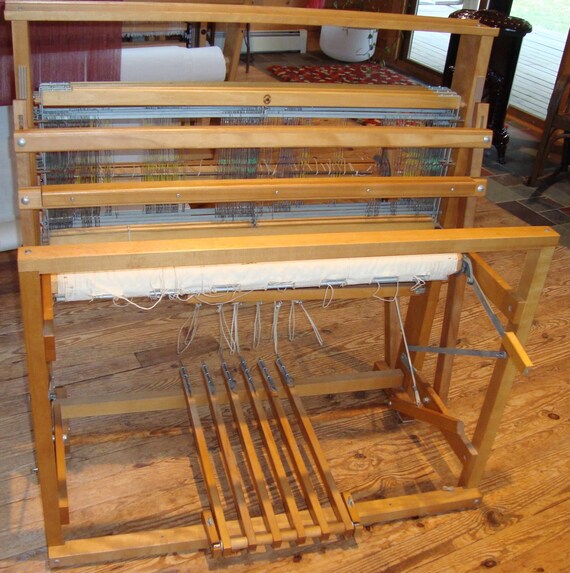 Loom Weaving floor loom 4 Harness 36 inch Artistat by Le