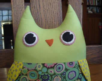 Items similar to Purple Plush Owl Toy / Eco Friendly Stuffed Toy on Etsy