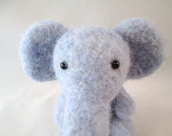 Needle Felted Elephant, Needle Felted Animal, Felt Animals, Felted Animals, Wool Elephant, Felt Elephant, Elephant Art, Elephant Gift,