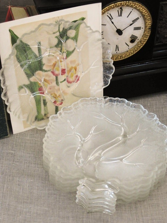 Vintage Clear Glass Tree Shaped Luncheon Plates by wilshepherd