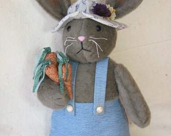 Rabbit pattern: "Fresh Dug Carrots" #616