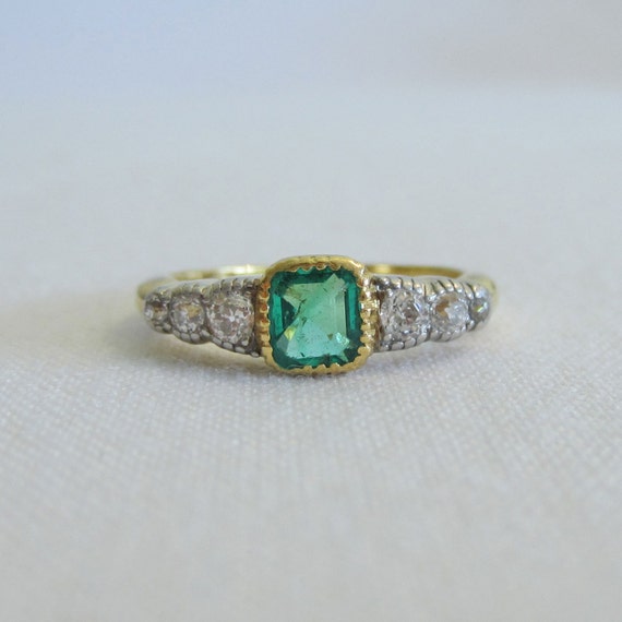 Antique Emerald and Diamond Engagement Ring. Beautiful Ring