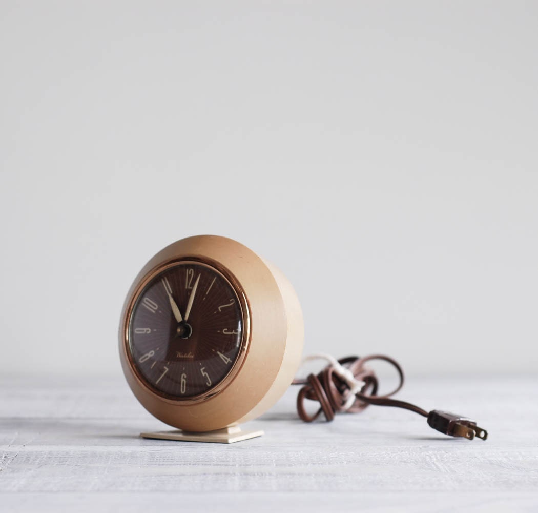 1950s Westclox Kendall Alarm Clock / Mid Century Wood Electric