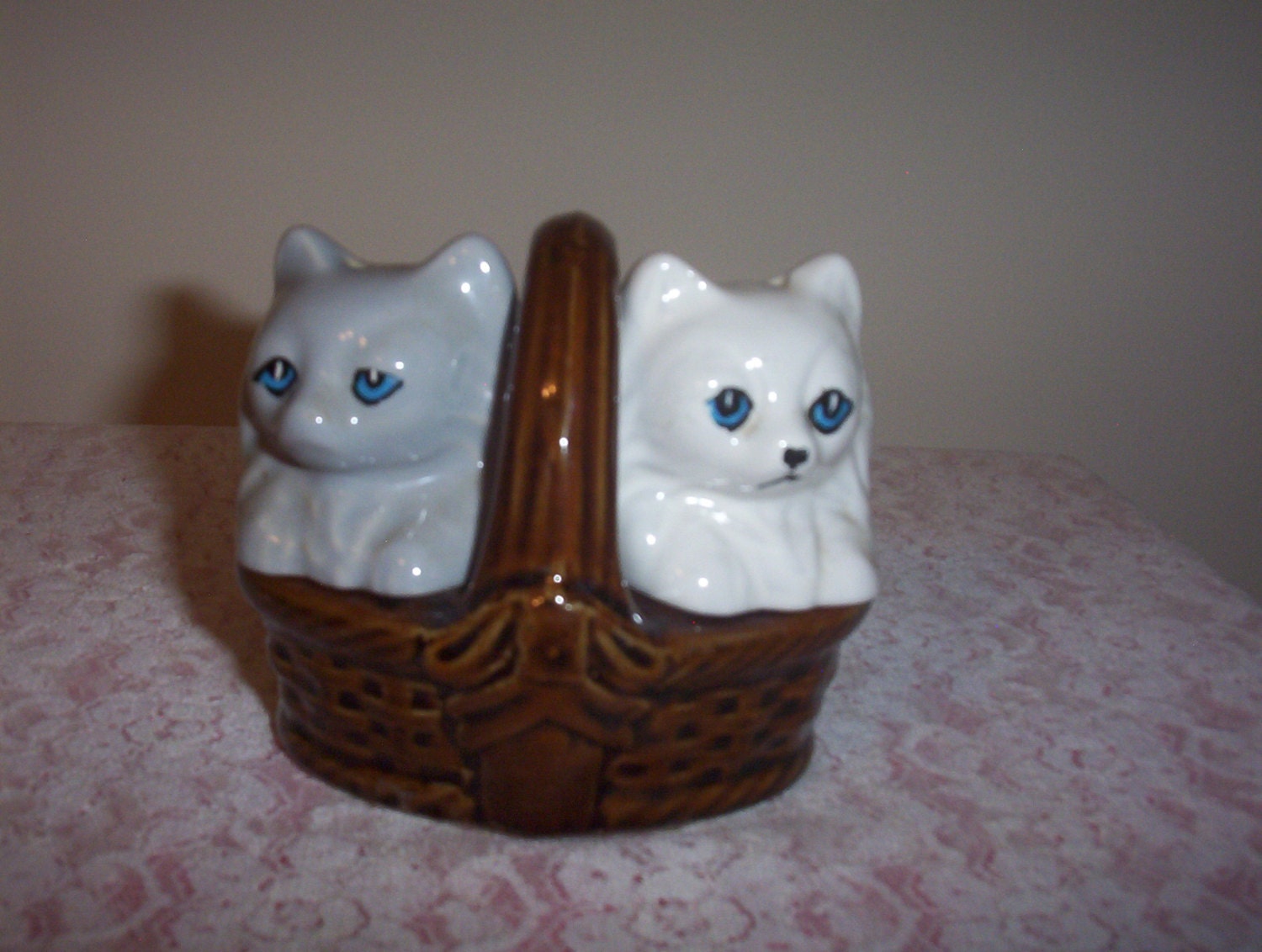 Vintage Ceramic Cat Salt and Pepper Shakers in Basket